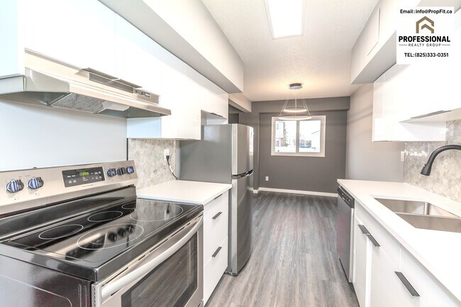 Photo du bâtiment - 116 Centennial Crt NW