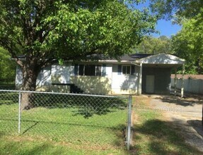 Building Photo - 1512 Wilson Rd