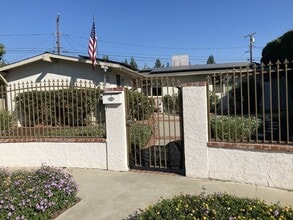 Building Photo - 15733 Forge Pl