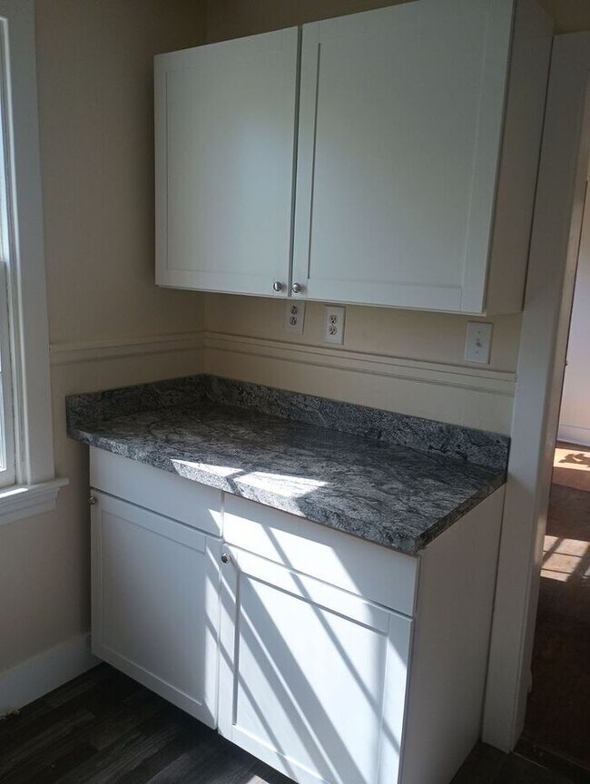 Foto del edificio - Beautiful 3 bedroom 1 bathroom home for rent