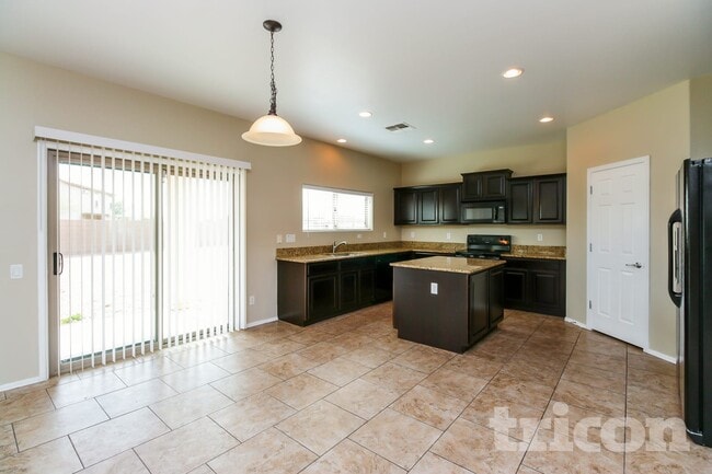 Building Photo - 43009 W Kristal Ln