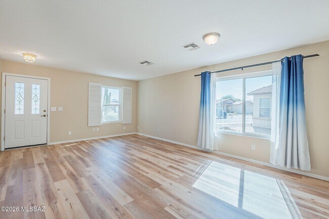 Foto del edificio - 10095 N Mill Crossing Way