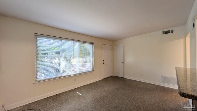 Building Photo - 2120 Curry Cir