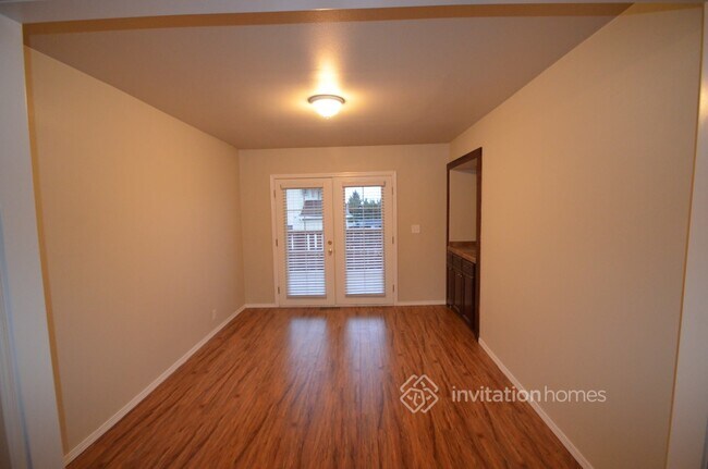 Foto del edificio - 2211 S Eddy St