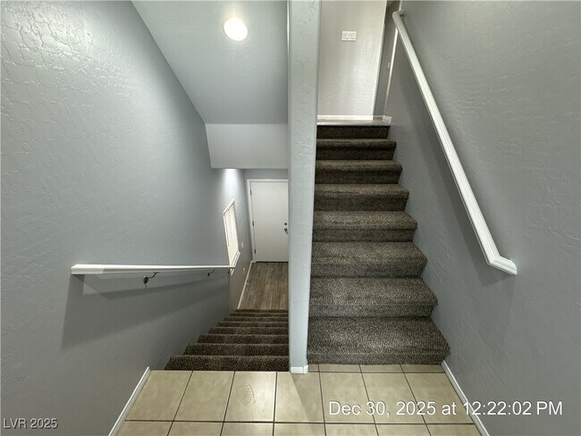 Building Photo - 7728 Vibrant Threads Ct