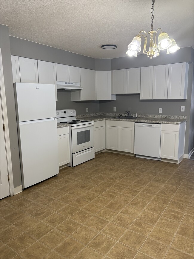 Kitchen - BirchGrove of Salamanca