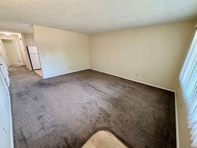 Building Photo - Bridgeway Duplex