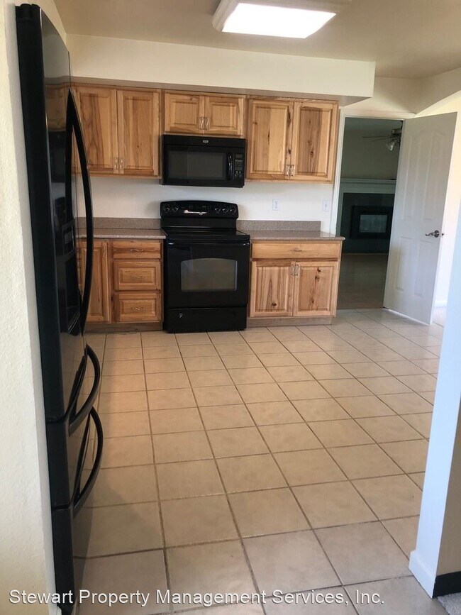Building Photo - 3 br, 2 bath House - 3720 Coronado Way