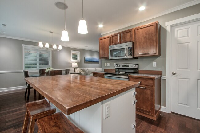 Foto del edificio - 7717 Melrose Ln SE