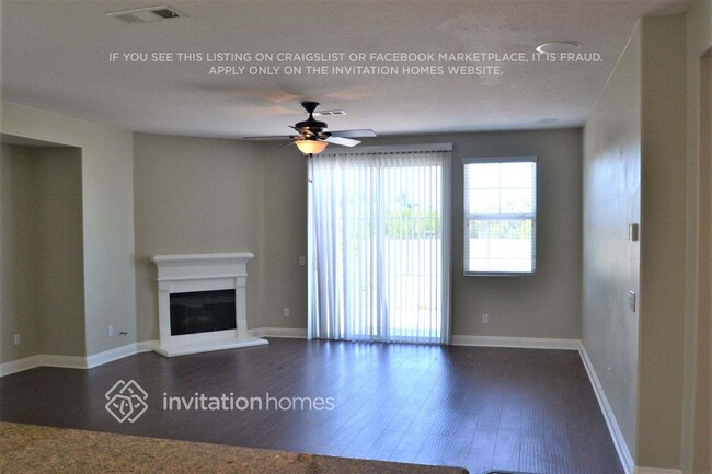 Foto del edificio - 30262 Trois Valley St