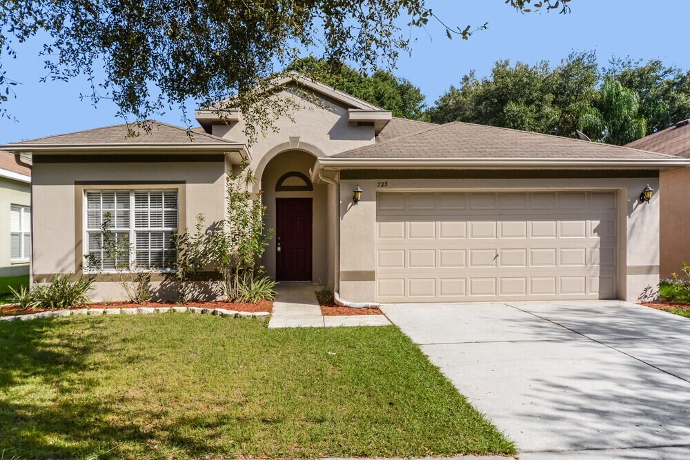 Primary Photo - 723 Parsons Pointe St