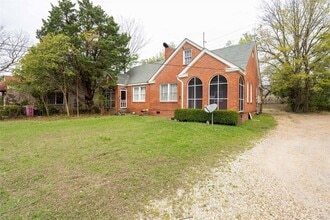 Building Photo - 1363 Felder Ave