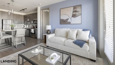 Building Photo - 101 S Center St