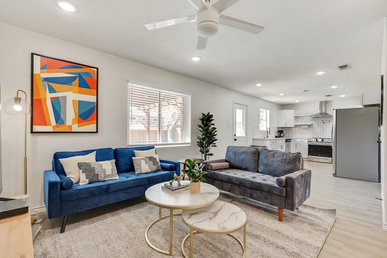 Foto principal - 7920 Limerick Ln