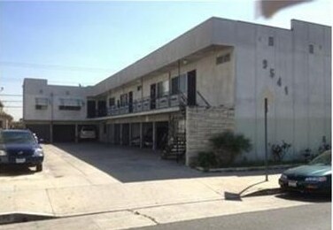 Foto principal - 9544 California Ave