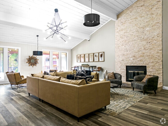 Building Photo - The Eddison