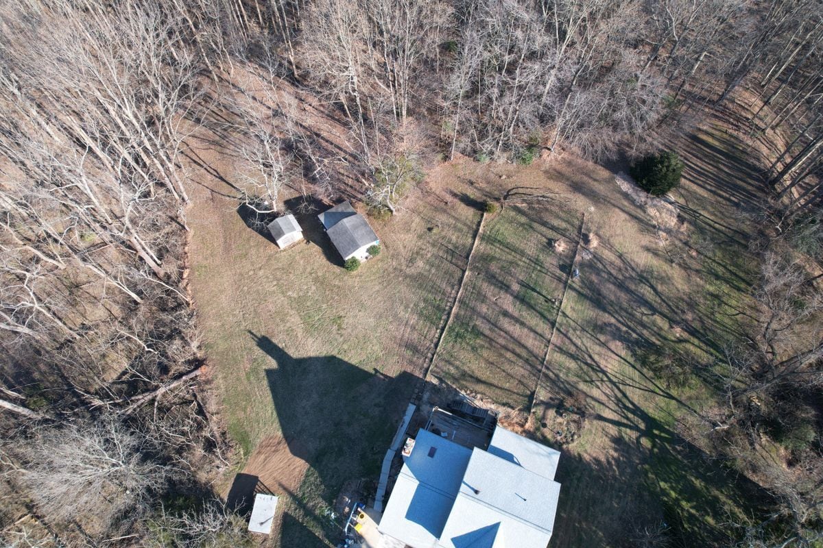 Building Photo - 6233 Southern Maryland Blvd