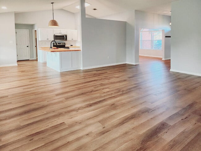 Building Photo - 9848 Parker Lake Cir
