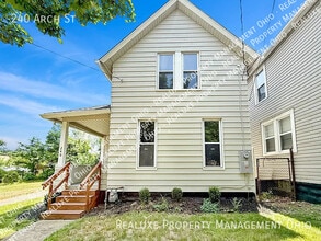 Building Photo - 240 Arch St