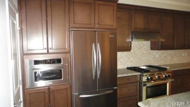 Building Photo - 43 Lupari