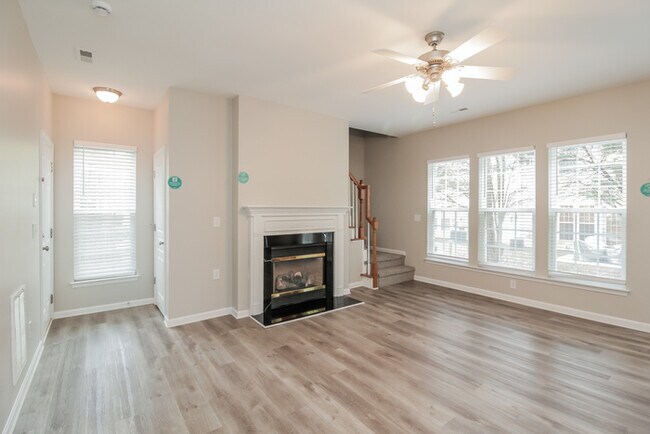 Foto del edificio - 4833 Steepleglen Ct