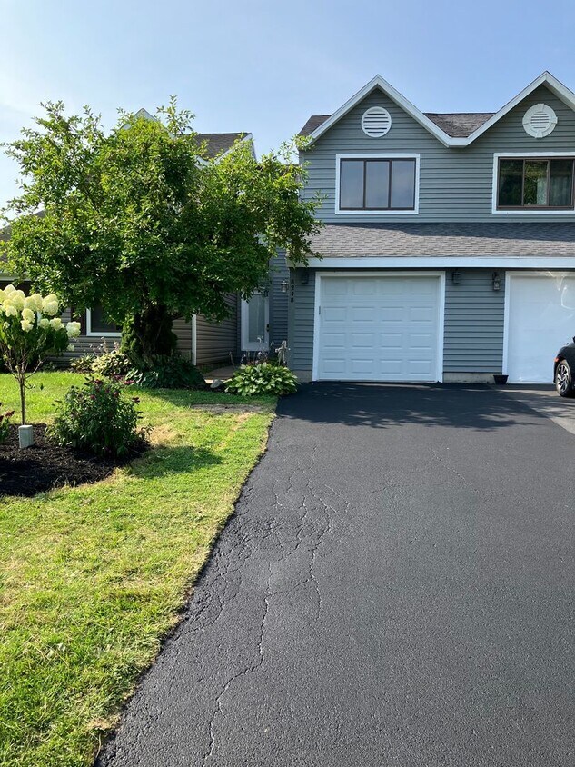 Primary Photo - Comfortable, All-New Liverpool TownHome