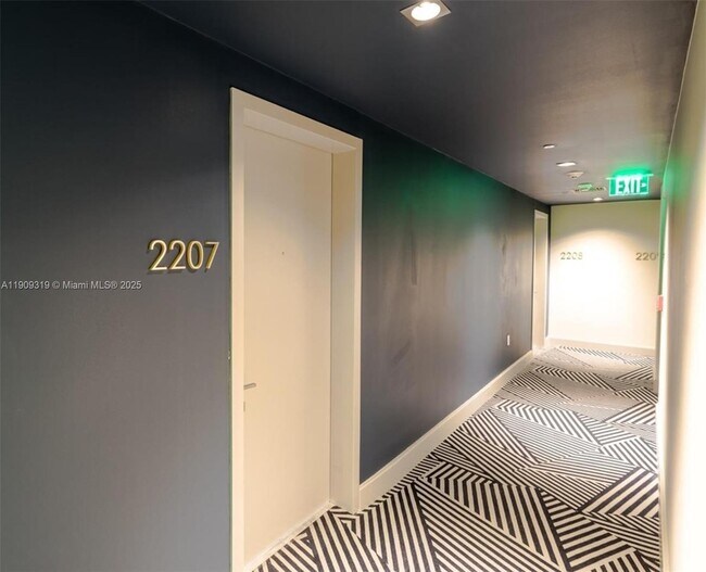 Foto del edificio - 45 SW 9th St