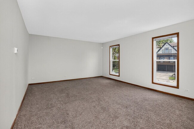 Foto del edificio - 436 Fordham Pl