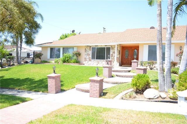 Foto principal - 6326 Sunstone Ave