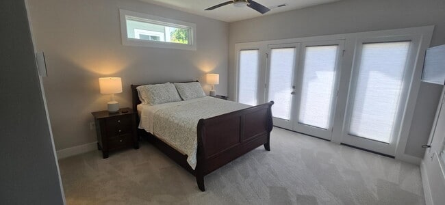 Foto del edificio - 2212 Edwin Ave