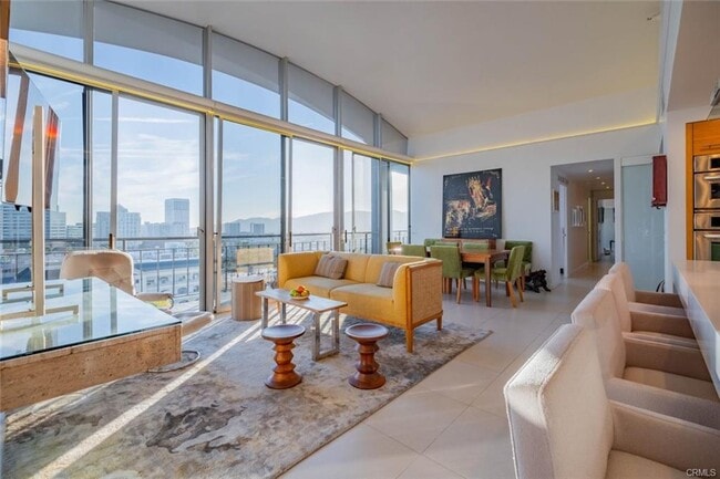 Foto del edificio - 1155 N Brand Blvd