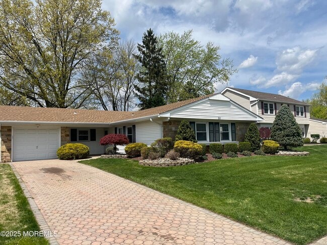 Building Photo - 32 Idlewild Ln