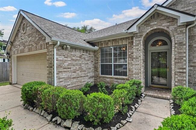 Building Photo - 7507 Clairson Ln