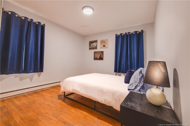 Foto del edificio - 6387 Bingham Pl