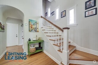 Building Photo - 815 S Highland Ave