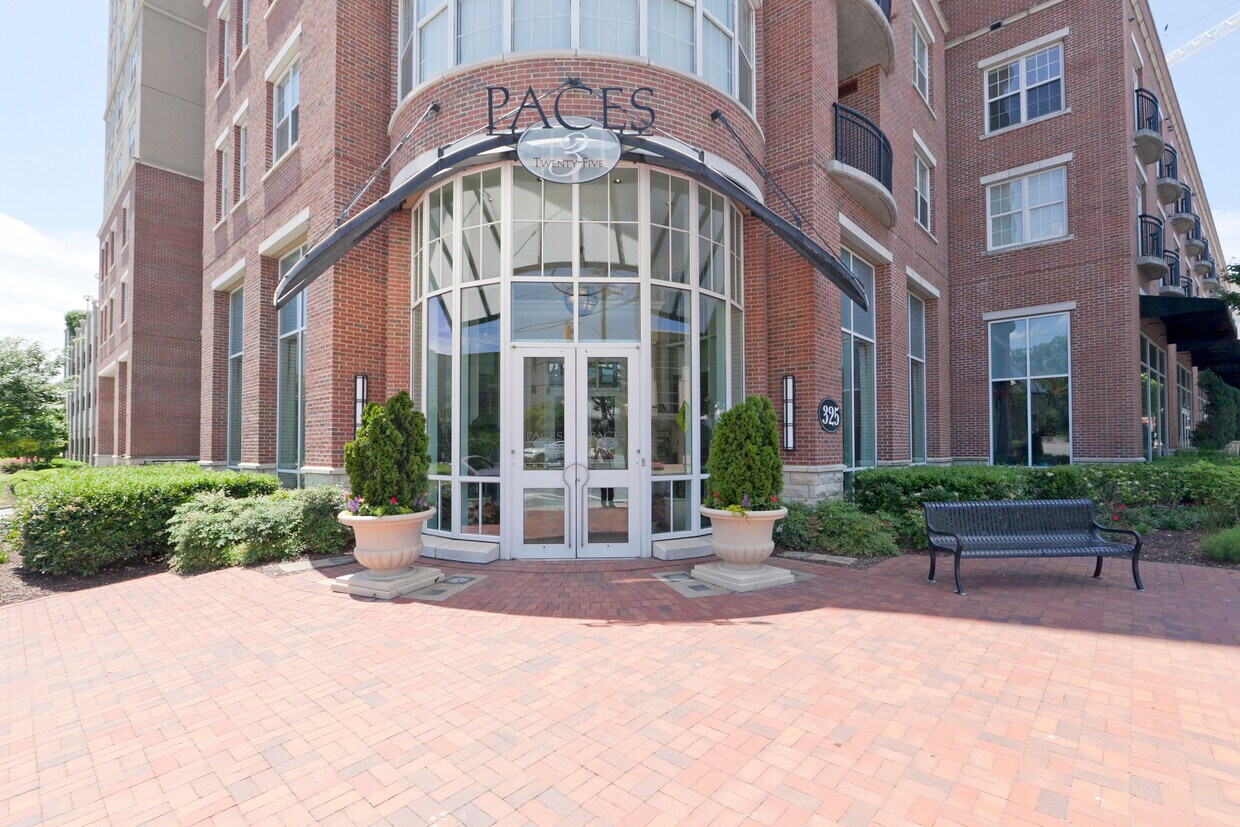 Primary Photo - 325 East Paces Ferry Rd NE