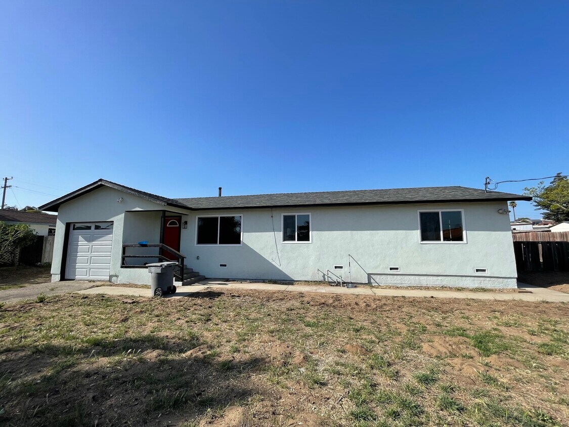 Foto principal - 2331 Paso Robles St