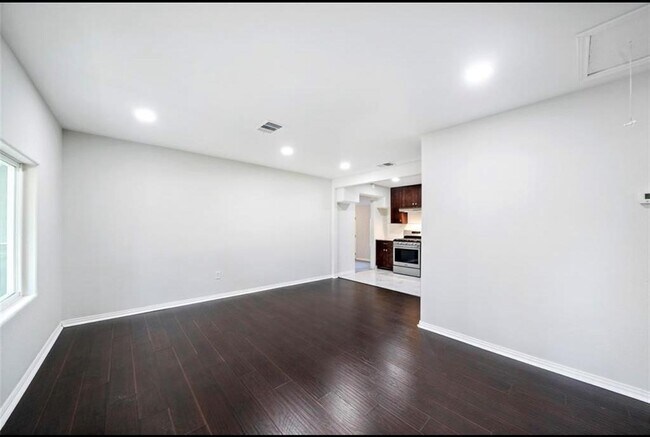 Foto del edificio - 6526 Westview Dr