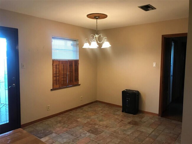 Foto del edificio - 1806 Foxwood Rd