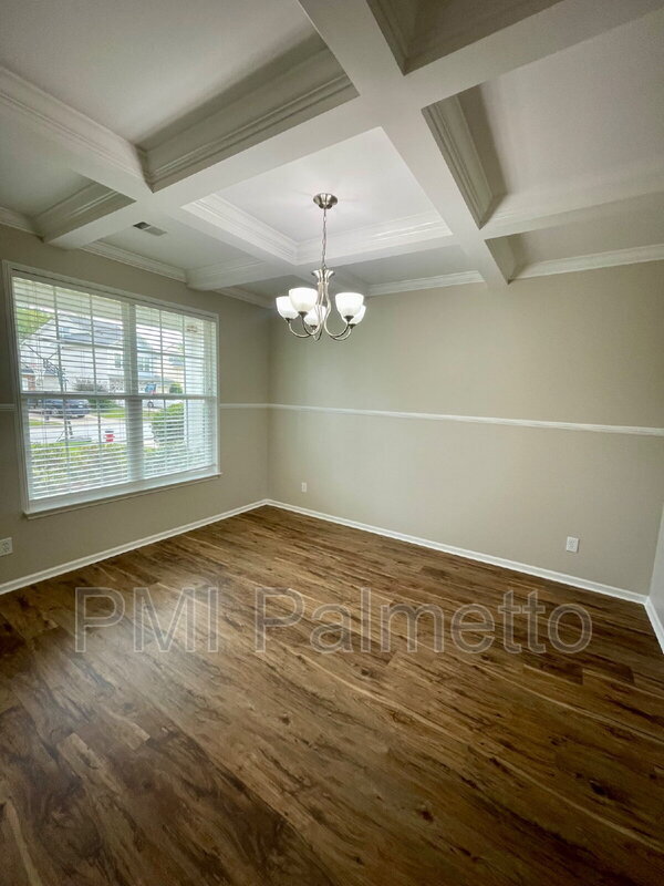Building Photo - 167 Wingspan Way