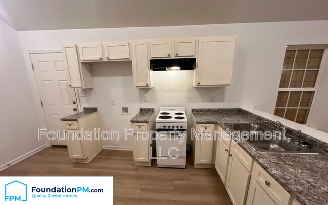 Foto del edificio - 5 E Byfield Dr