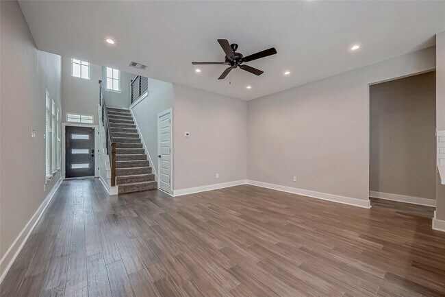 Foto del edificio - 16531 Oasis Mdw Ln