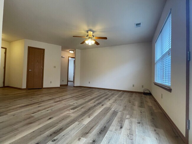 Foto del edificio - 3 Bedroom, 2 Bathroom Ranch Style Home!
