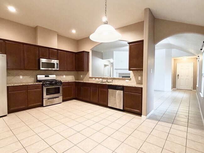 Building Photo - 11823 Green Colling Park Dr