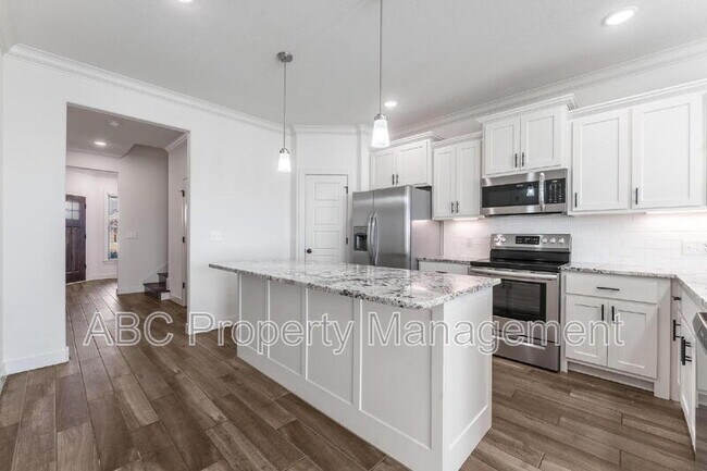 Foto del edificio - 3307 SW Hillstone Ave