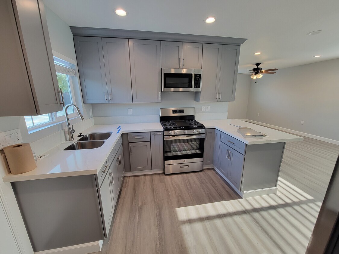 Foto principal - 424 W Francis St