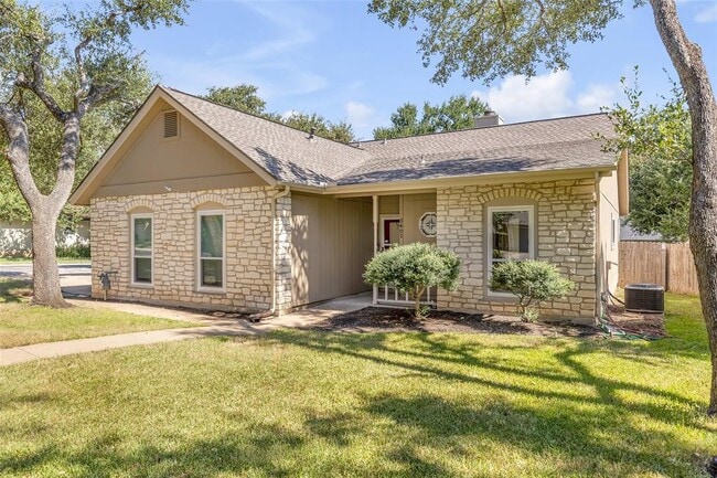 Building Photo - 3602 Hillrock Dr