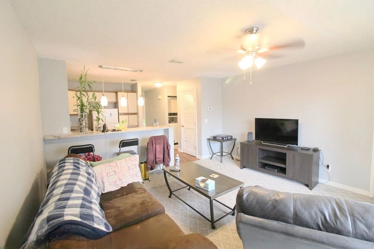 1330 Hunters Rd Unit G, Harrisonburg, VA 22801 - Condo for Rent in ... - Luxury Condo Properties In Harrisonburg