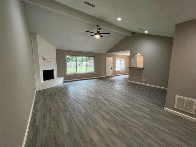 Building Photo - 6223 Brookgate Dr