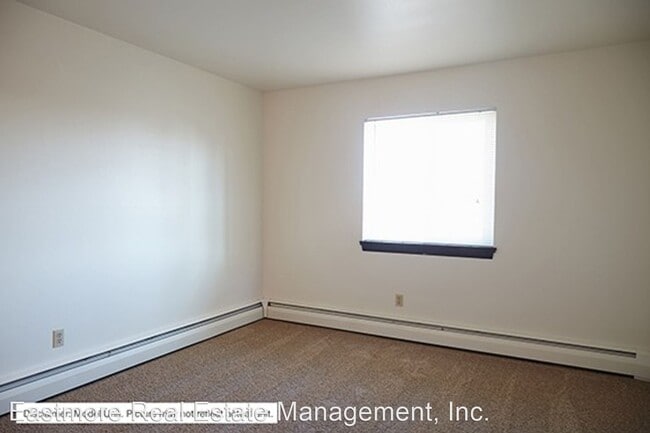 Building Photo - 4246 S 60th St